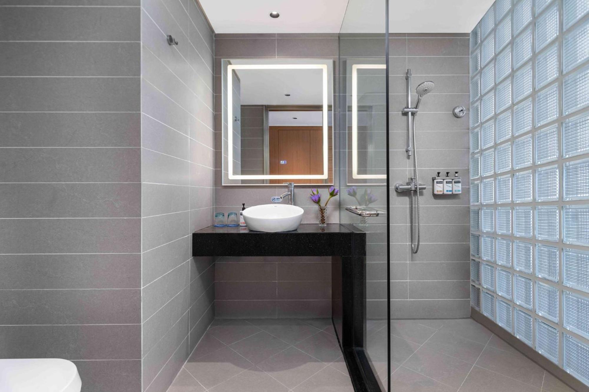 Holiday Inn Express Chengdu Gulou-Tianfu Square Chunxi Road Branch Exterior photo