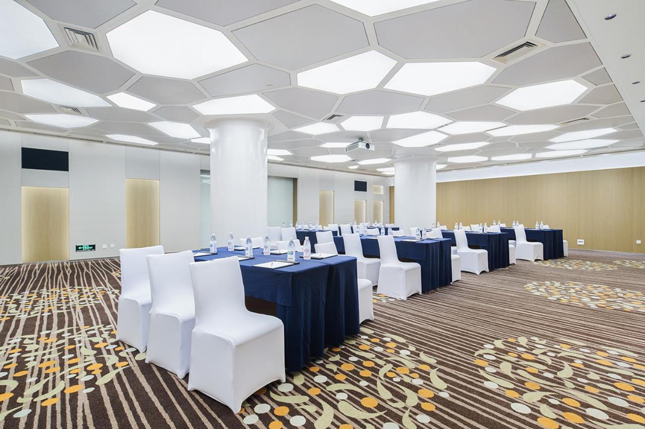 Holiday Inn Express Chengdu Gulou-Tianfu Square Chunxi Road Branch Exterior photo